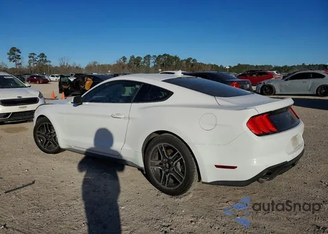2022 Ford Mustang z USA, uszkodzony, nr VIN 1FA6P8TH8N5115032
